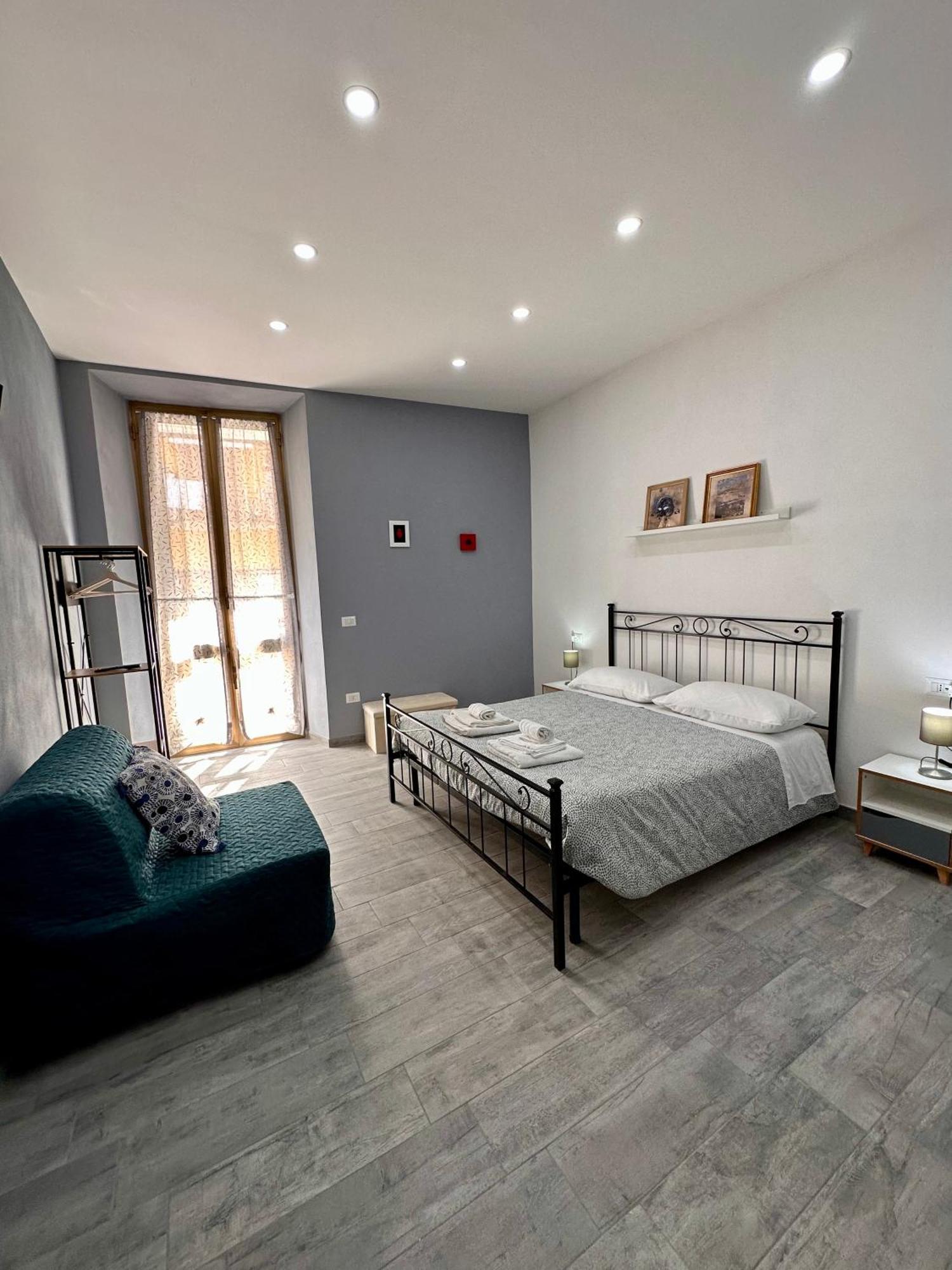 B&B I Tre Santi Неаполь Экстерьер фото