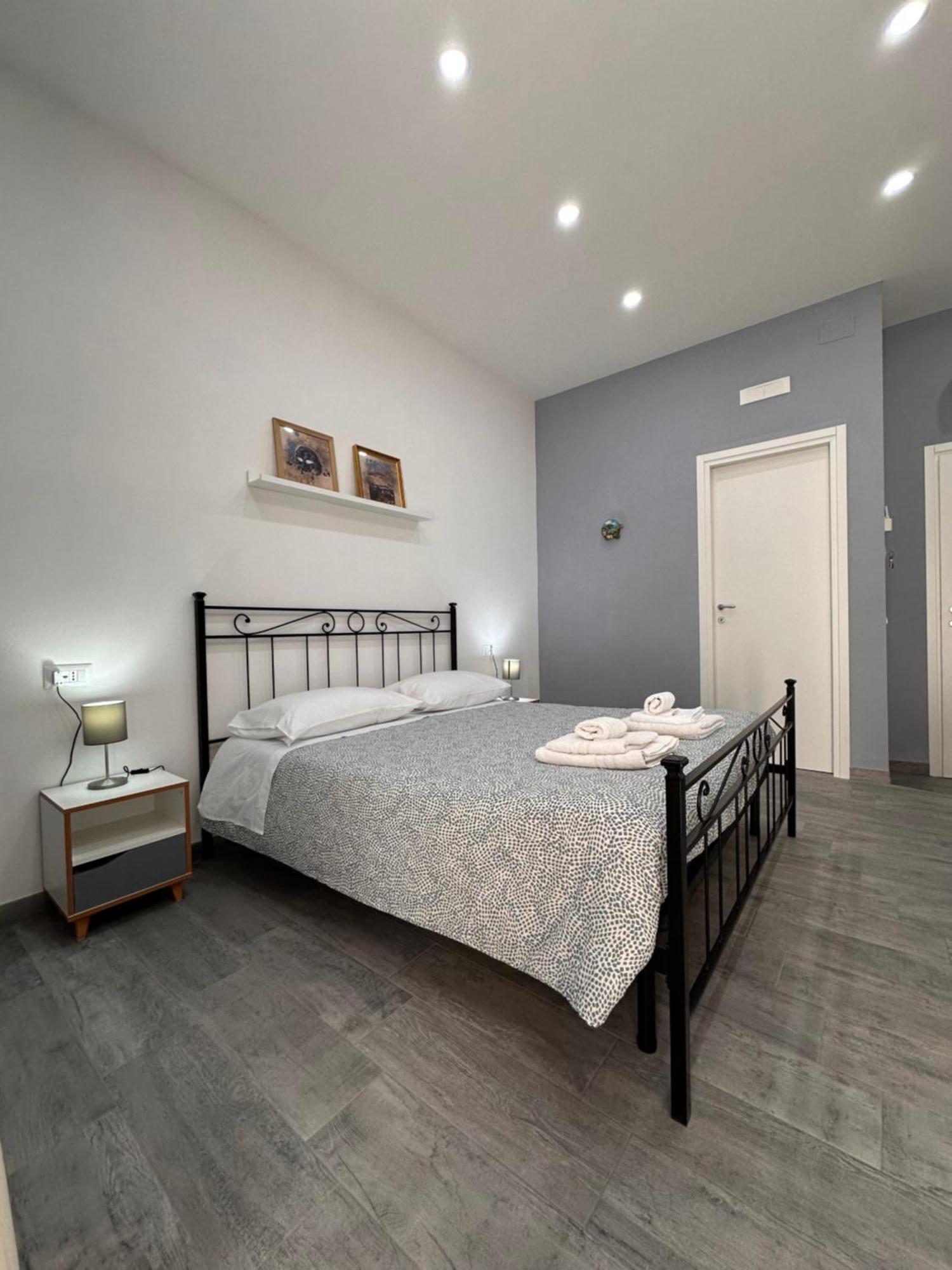 B&B I Tre Santi Неаполь Экстерьер фото